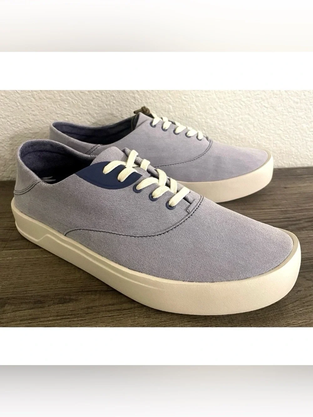 Olukai Tradewind Mens 10 Canvas Navy Denim Sneakers Hawaii Beach Comfort Shoes